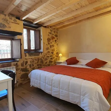 Casas Del Castillo, 4 Apartment Avila