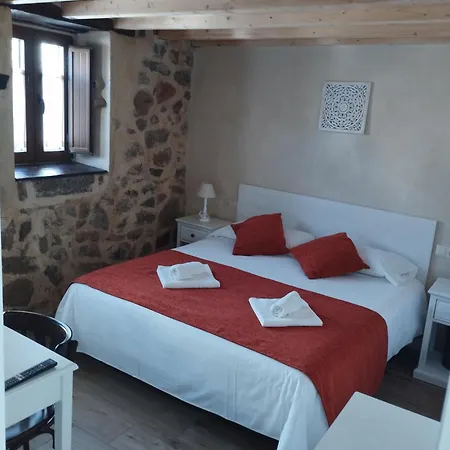 Casas Del Castillo, 4