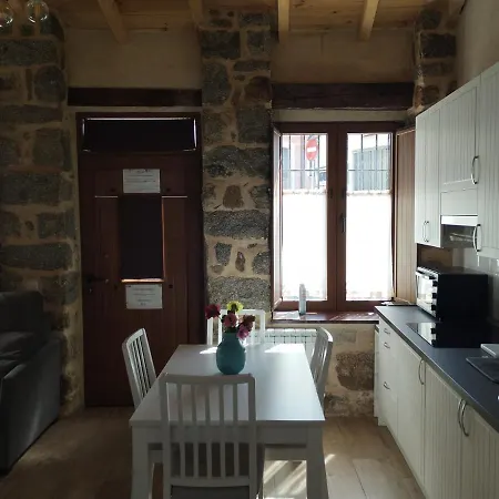 Casas Del Castillo, 4 Apartment