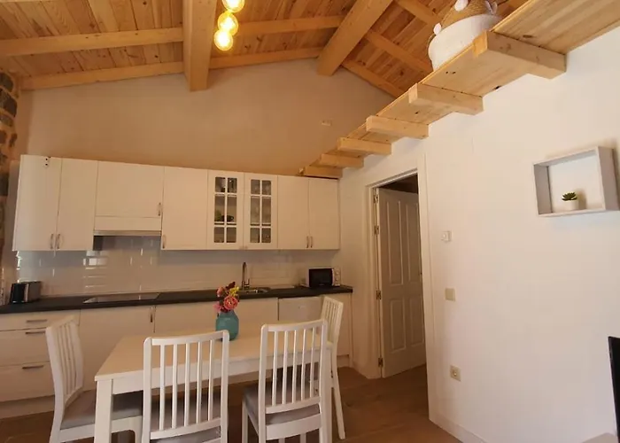 Casas Del Castillo, 4 Ávila