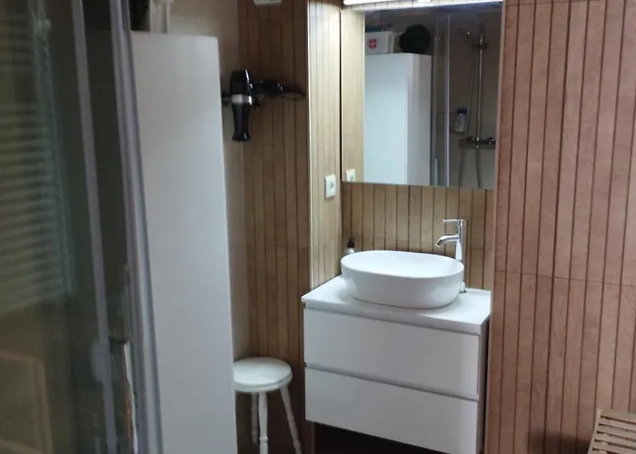 Casas Del Castillo, 4